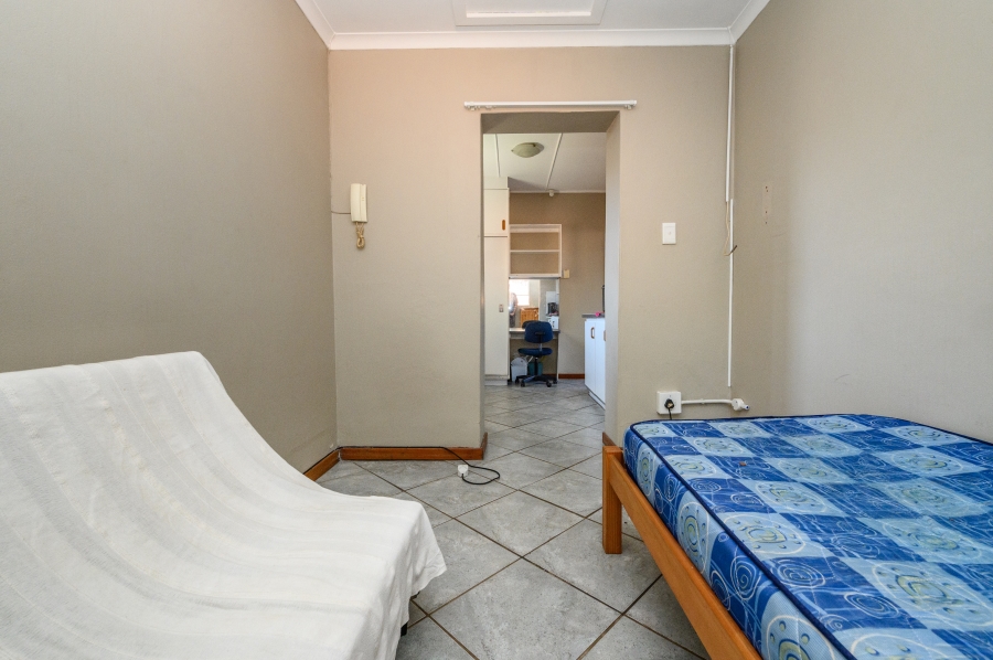 7 Bedroom Property for Sale in Summerstrand Eastern Cape